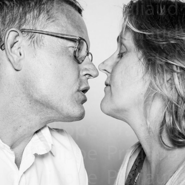 Nicole et Gabriel Embrassez vous Cannes I Kiss You Nicole et Gabriel Embrassez vous Cannes I Kiss You